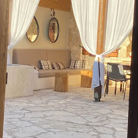 Spiti Calliope Kathikas