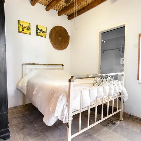Spiti Calliope Kathikas